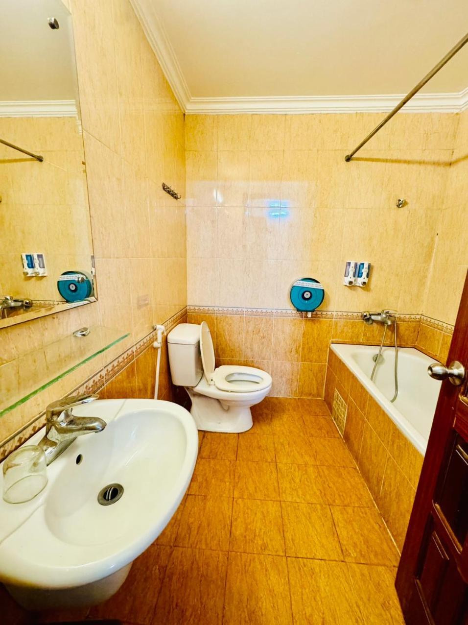 Il Divo Hostel & Spa Hanoi Kültér fotó